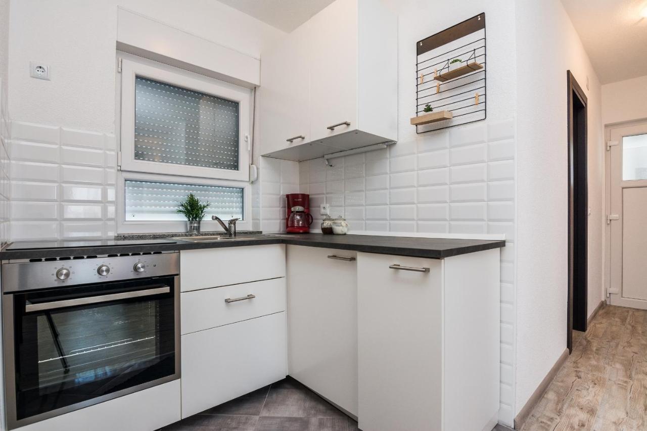 Apartments Krpan Вир Экстерьер фото